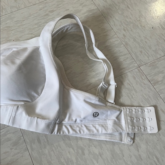 Lululemon Sports Bra - Picture 2 of 2